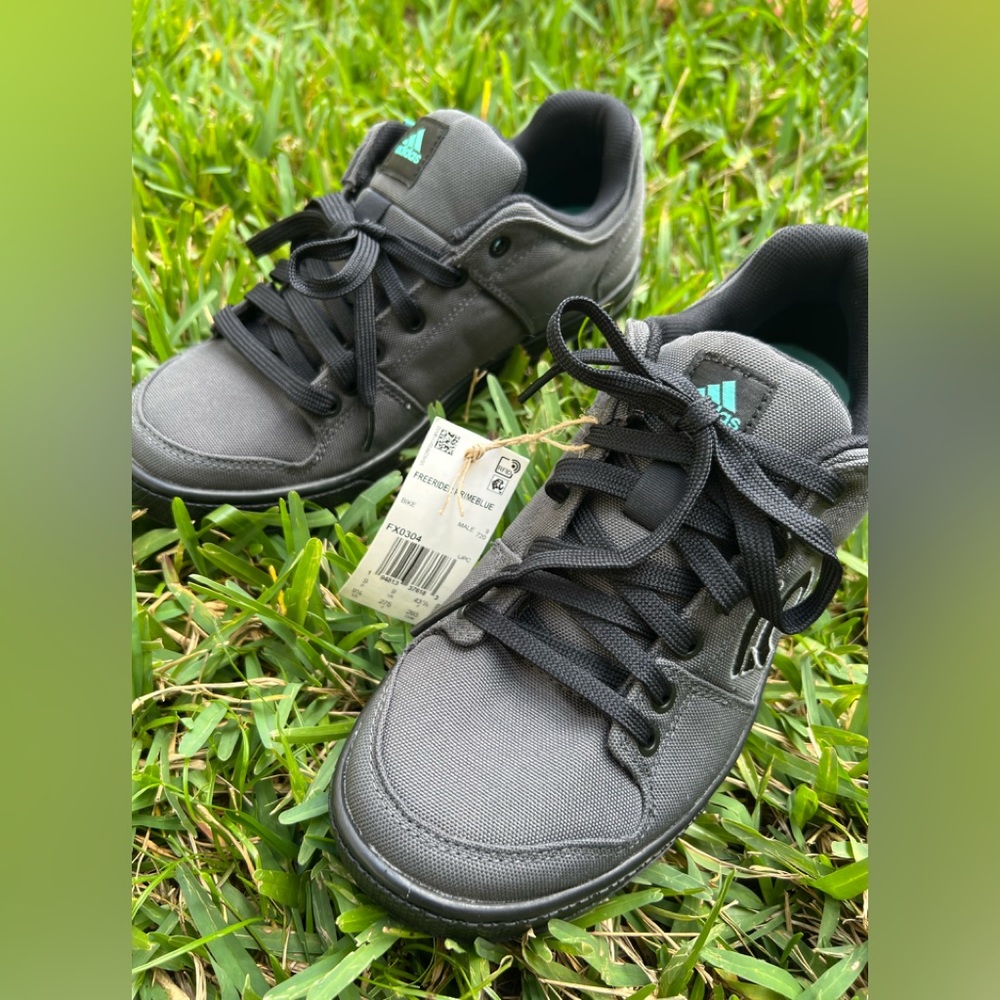 COPY - Brand new FiveTen freerider Mtb shoes. I absolutely adore the teal!